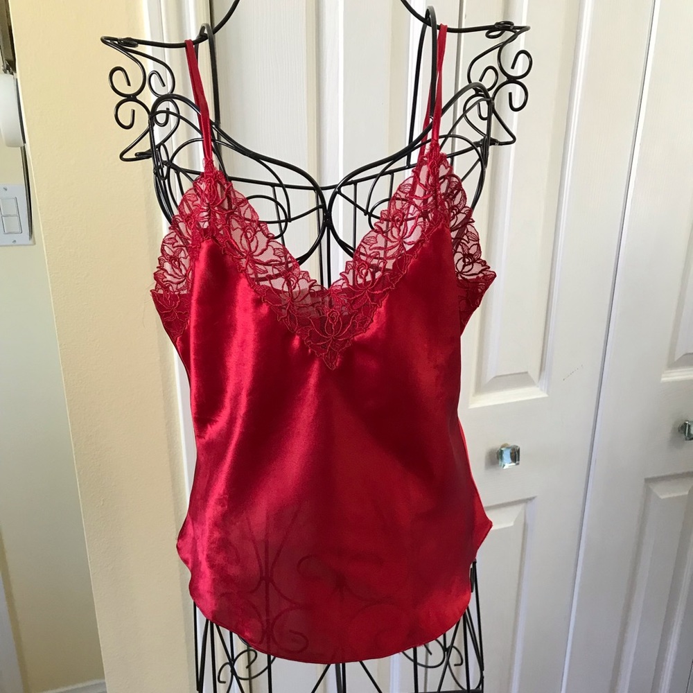 Victoria’s Secret Vintage Camisole Red w/Lace, good used condition Size Small